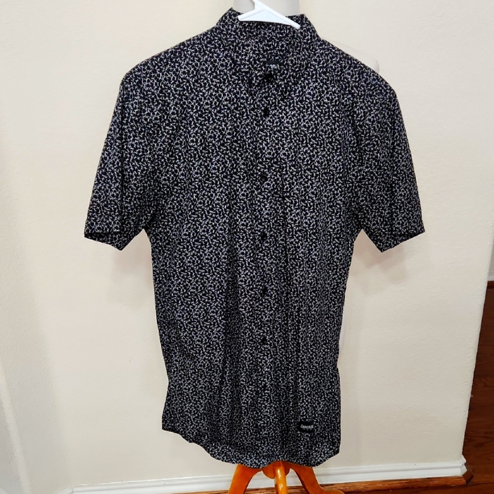 NWOT Zanerobe Medium Shirt